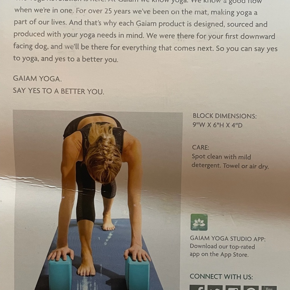 NEW Gaiam Yoga Block - Picture 5 of 5